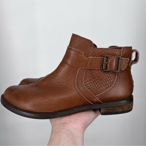 Abeo Bio System Brown Leather Yana Buckle Ankle Booties